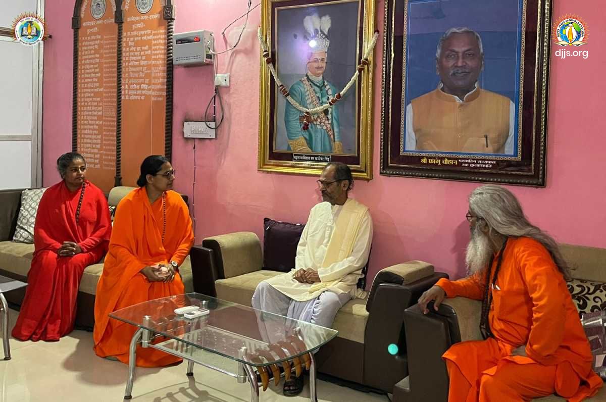 Vedic Sangoshthi - The Preachers of DJJS and representatives of Divya Jyoti Ved Mandir Visits Kameshwar Singh Darbhanga Sanskrit University, Darbhanga, Bihar