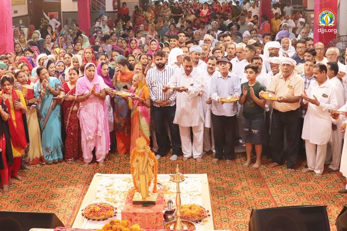 Sri Ram Katha's Striking Theology Moved Masses at Sri Ganganagar, Rajasthan