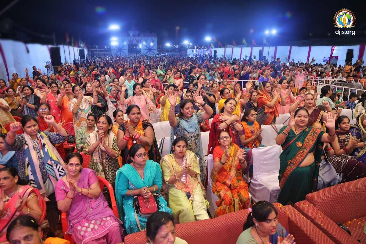 Shrimad Bhagwat Katha Accentuated the Relevance of Divine Knowledge among Masses at Rohini, New Delhi