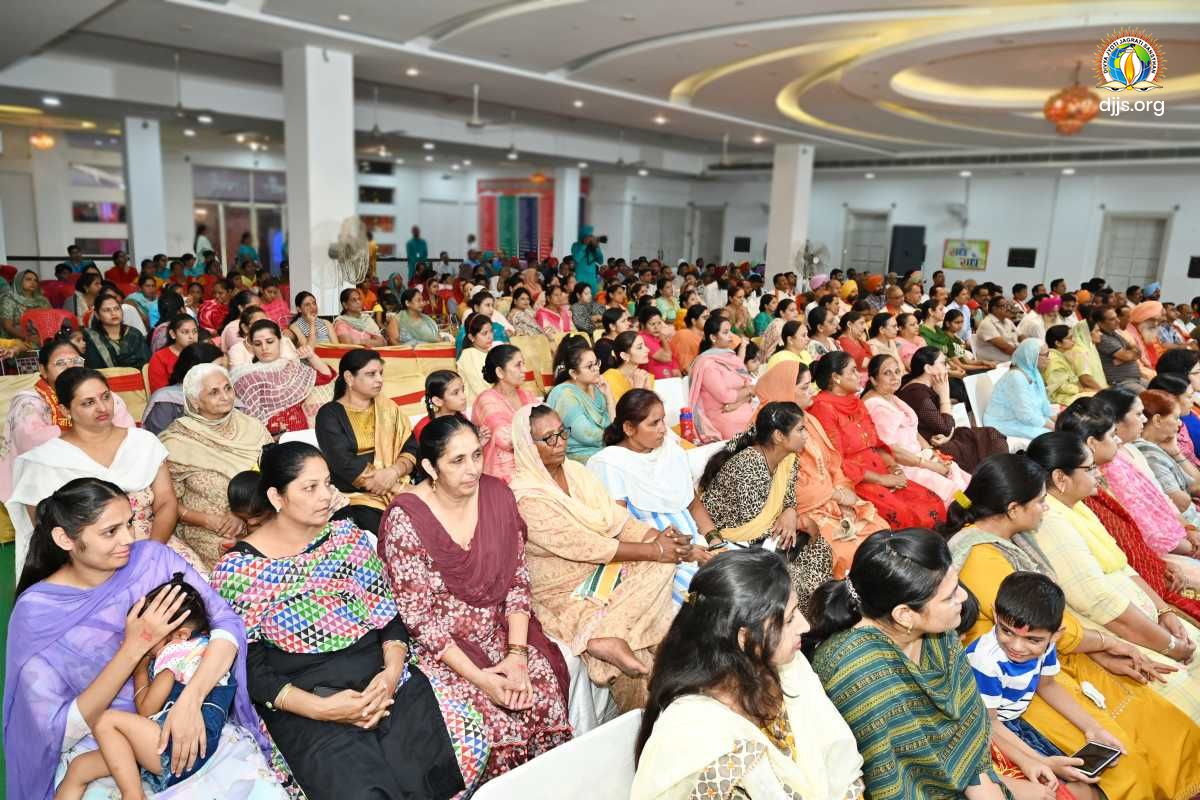 Devotional Concert Unlocks the Divine Technique of Connecting with God at Faridkot, Punjab