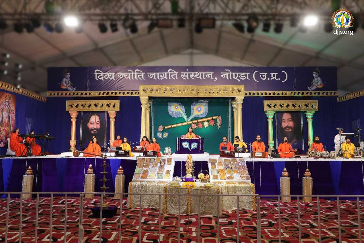 Shrimad Bhagwat Katha at Noida, Uttar Pradesh: Conveyed the Message to Connect with Real Devotion