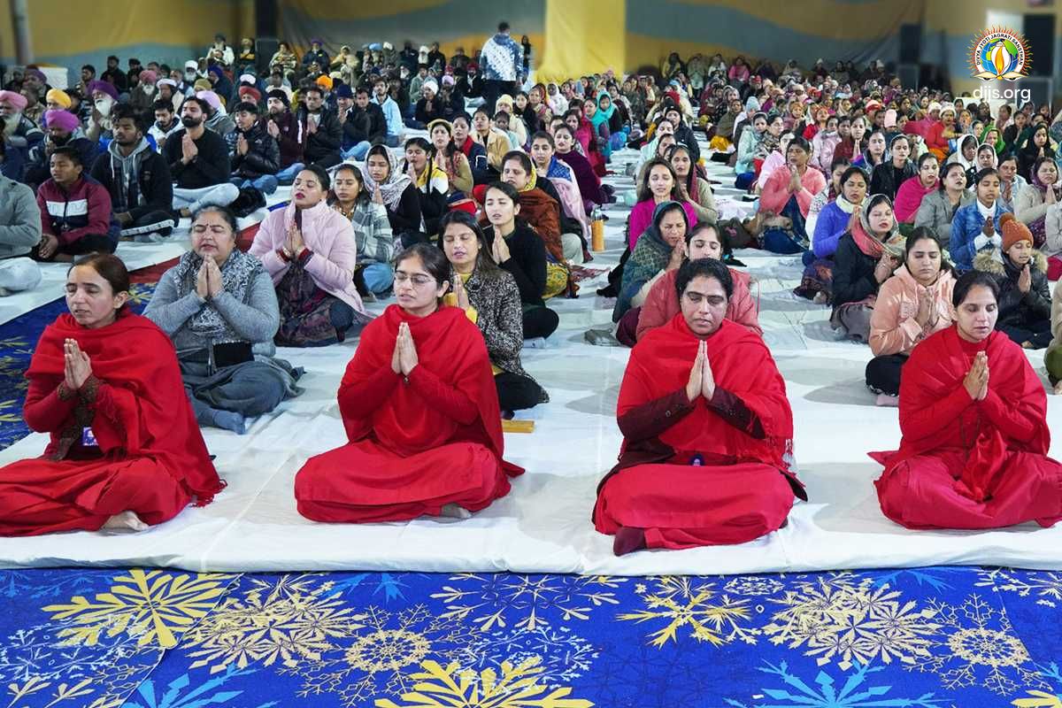 Meditation Camp at Kapurthala, Punjab engulfed the masses with the supreme aura of eternal bliss