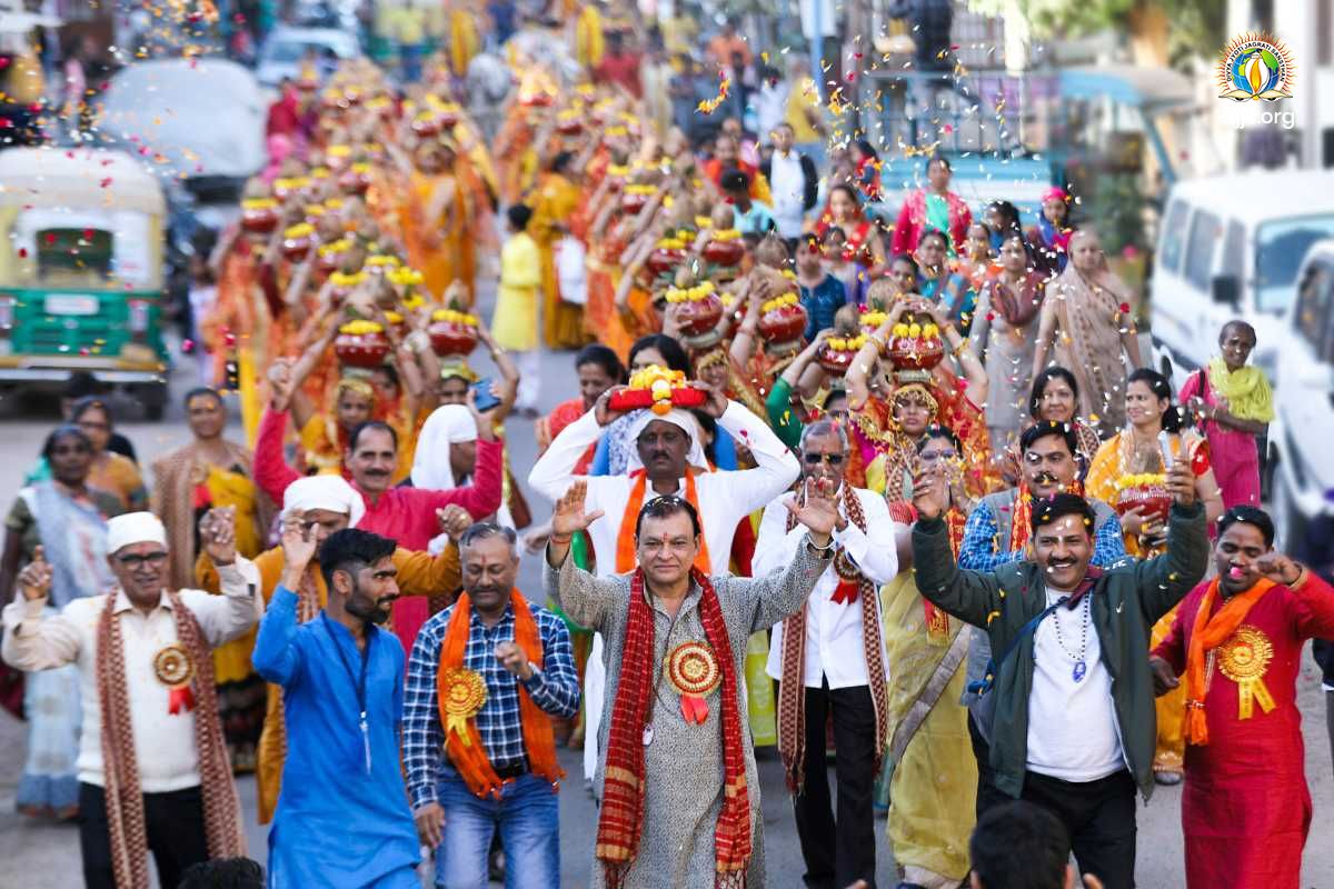 Shri Ram Katha demystified the Eternal Philosophy to Worship Shri Ram at Ahmedabad, Gujarat