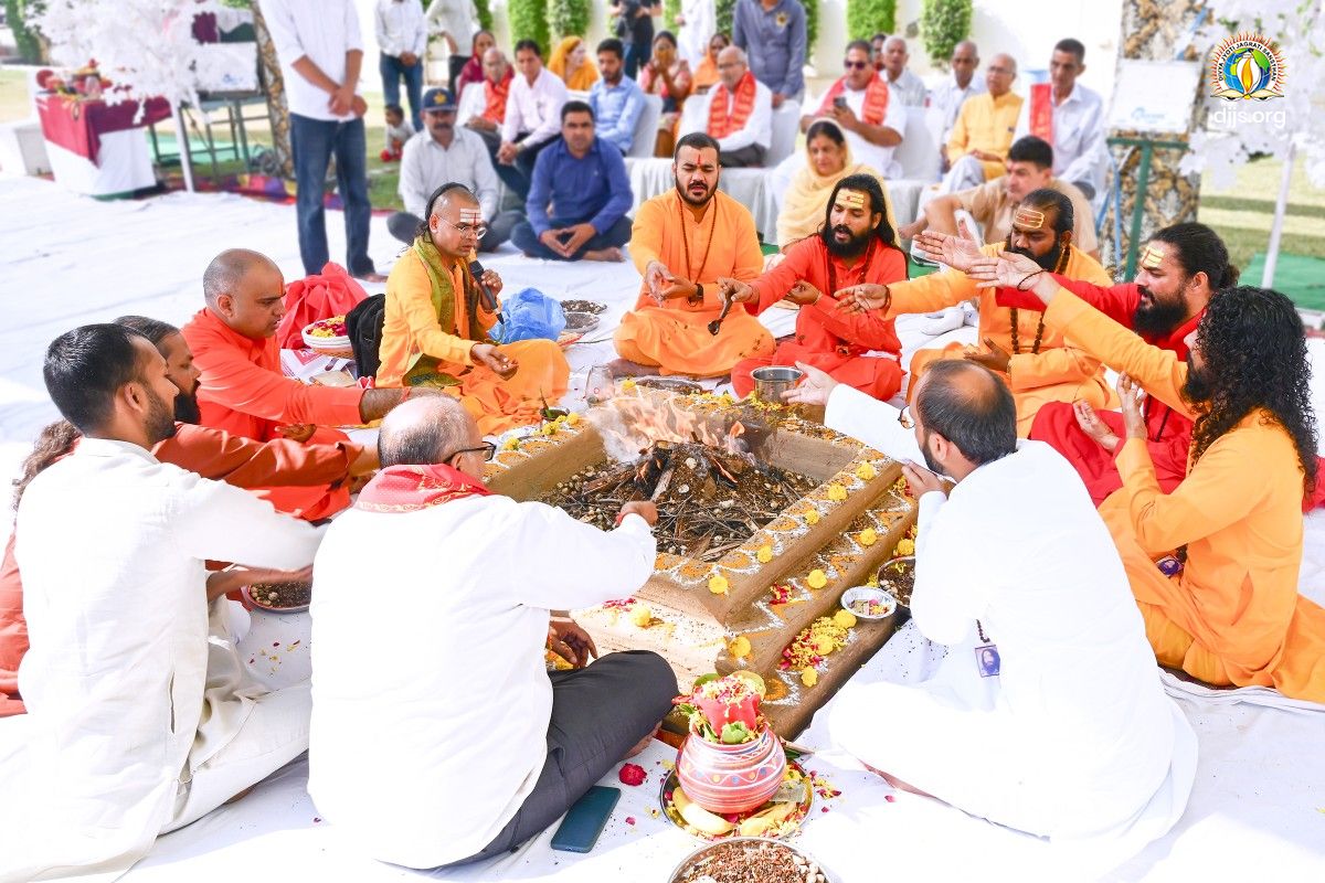 Shrimad Bhagwat Katha at Sri Ganganagar, Rajasthan explained the path of true Spirituality to attain self-realization & Global peace