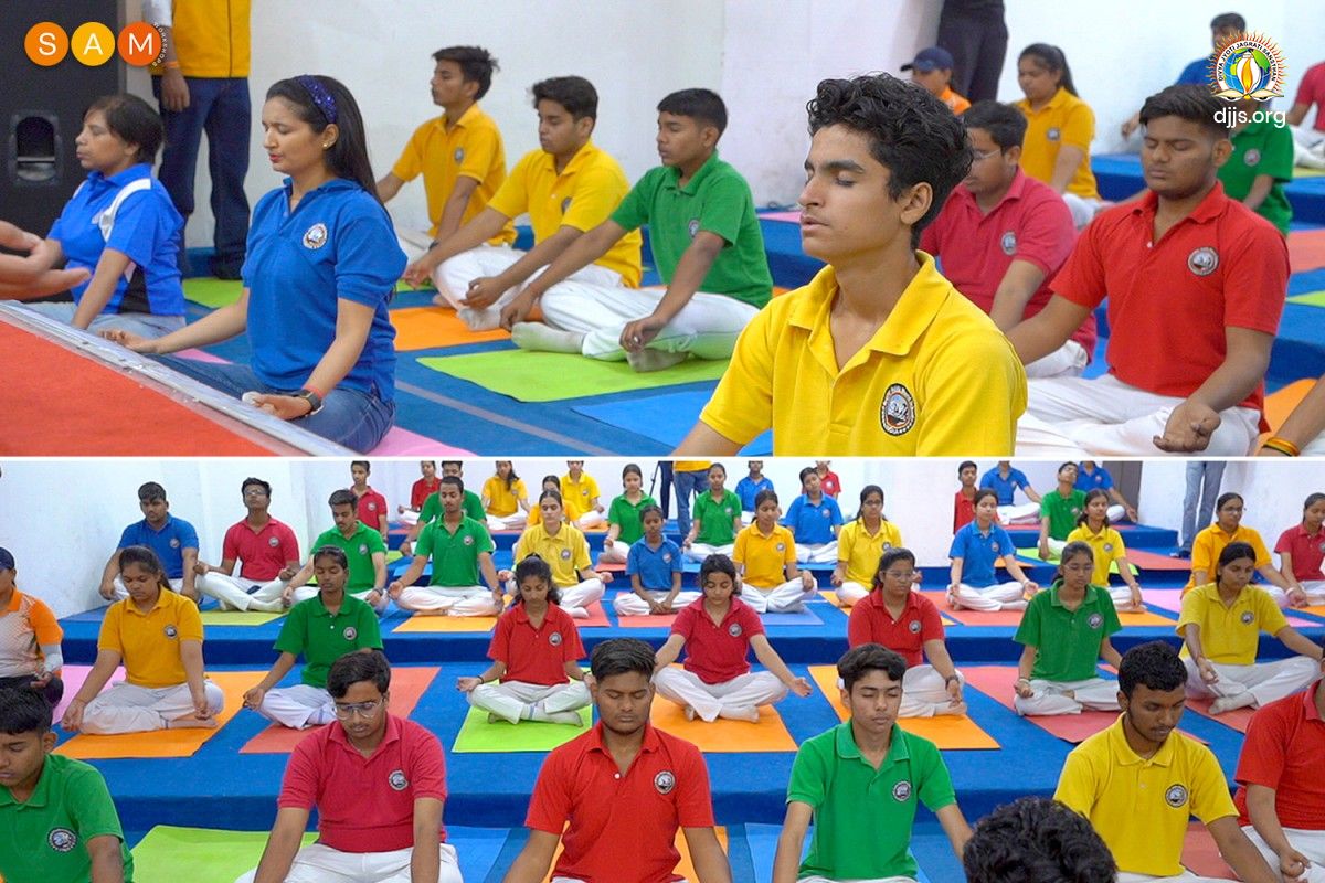 SAM Energizes Greater Noida World School Students with a Fun Yoga@SAM Event!