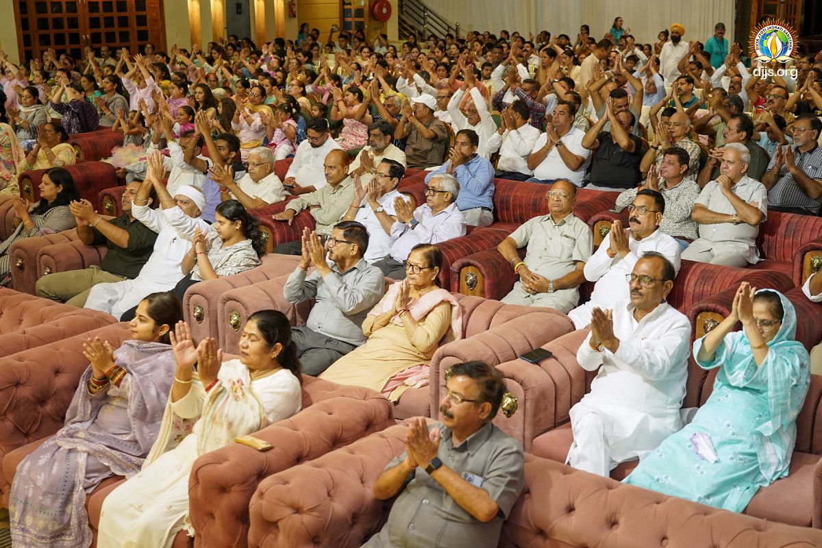Devotional Concert Bhaj Govindam inspired devotees to attain God's blissful divinity at Fazilka, Punjab