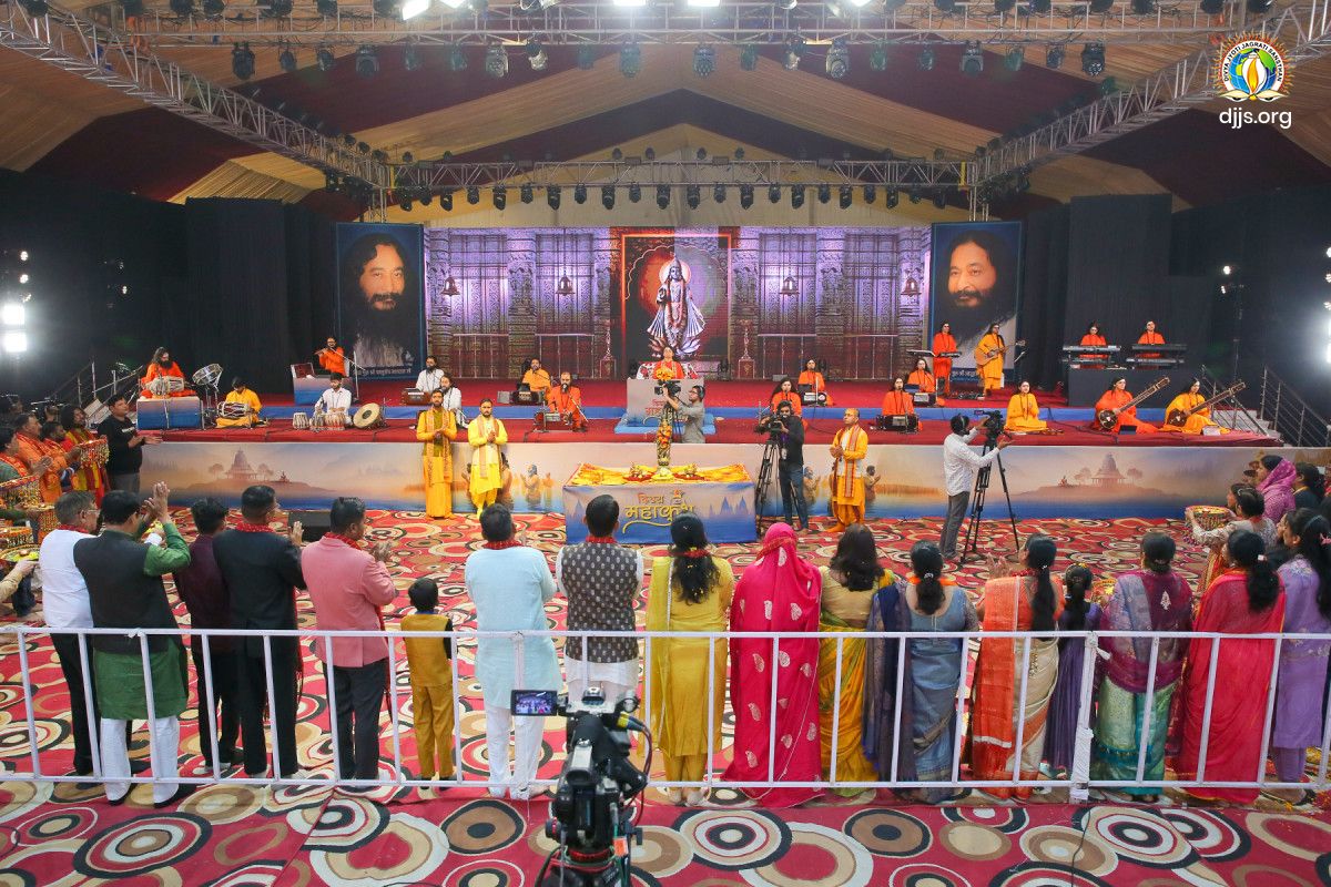 Shri Krishna Katha illuminated the Spiritual Way of Inner Transformation in MahaKumbh Prayagraj, Uttar Pradesh