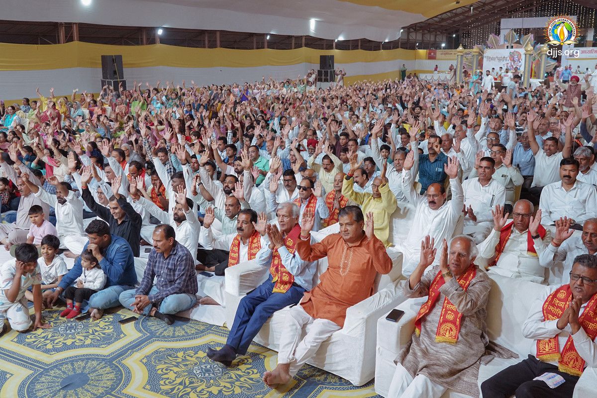 Shrimad Bhagwat Katha emphasized the necessity of a Perfect Master for spiritual evolution in Fatehabad, Haryana