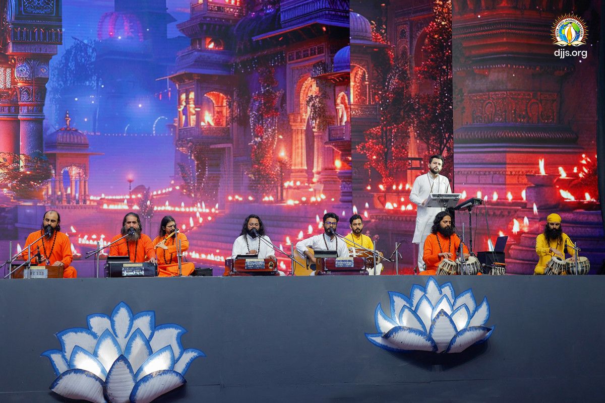 Dev Durlabh Shri Guru Purnima Mahotsav 2025 organized by DJJS at Divya Dham Ashram, Delhi: A soulful tribute to Divya Guru Shri Ashutosh Maharaj Ji