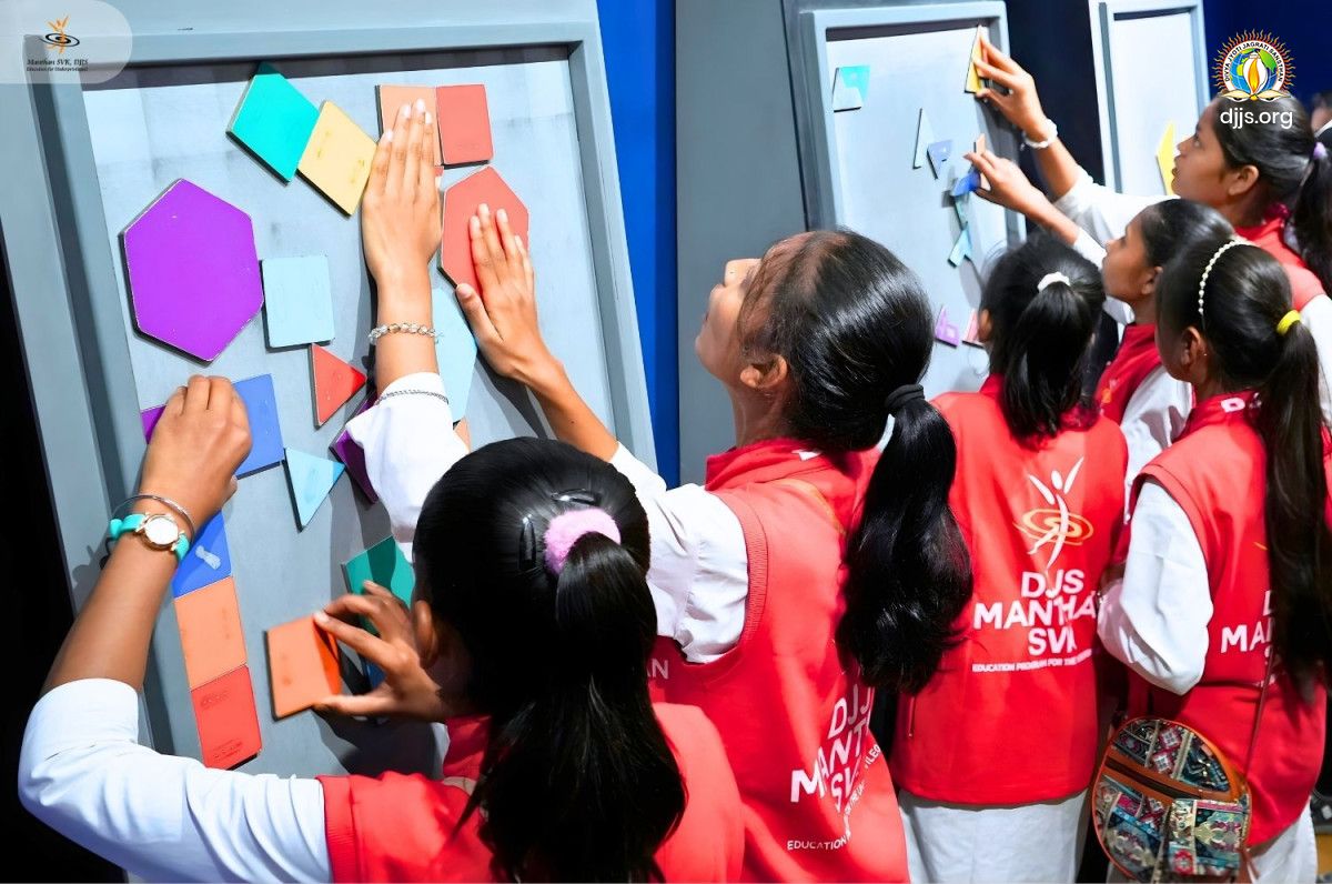 Manthan SVK Students Explore Science and Culture in Patna